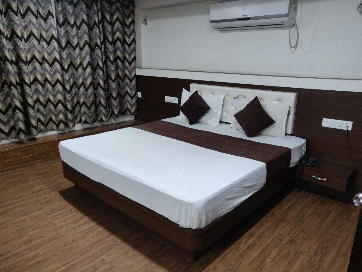 Hotel Vaidehi Udaipur Eksteriør bilde